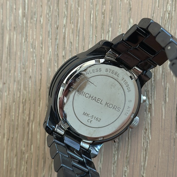 Michael Kors Runway Black Ceramic Dial Black Steel Strap Watch - MK5162 - Picture 8 of 13